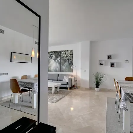New! Sunset Flat! 127 Apartment